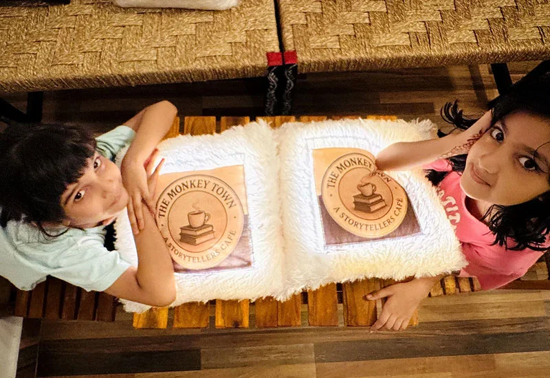 Monkey-Town-Storytelling-Café